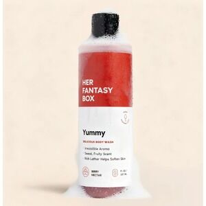 Her Fantasy Box Yummy Delicious Body Wash Berry Nectar Scent 8 fl oz 237 ml NEW